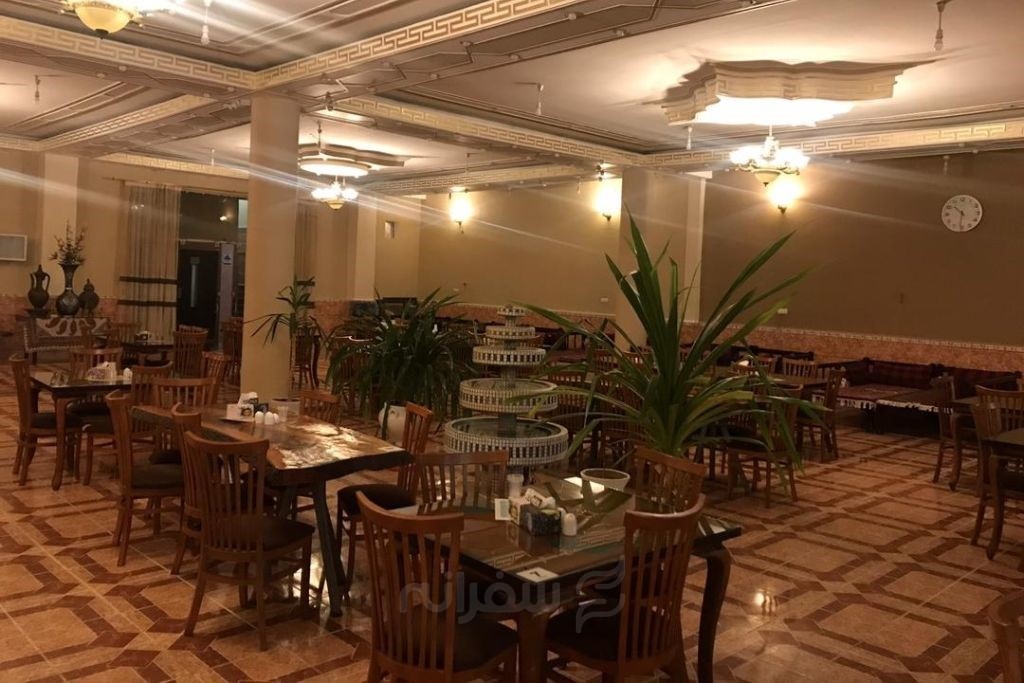 شرایط رزرو هتل سه ستاره ایران زمین دورود لرستان